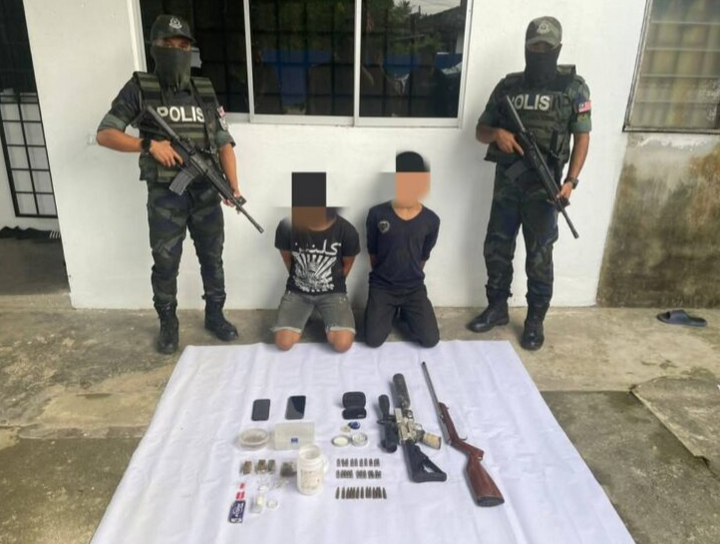 Dua lelaki ditahan miliki senjata api, dadah