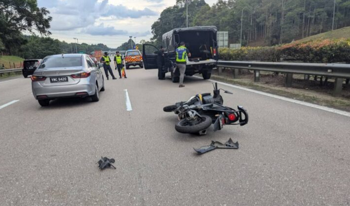 Penunggang motosikal maut, pemandu lori lari dari lokasi diburu