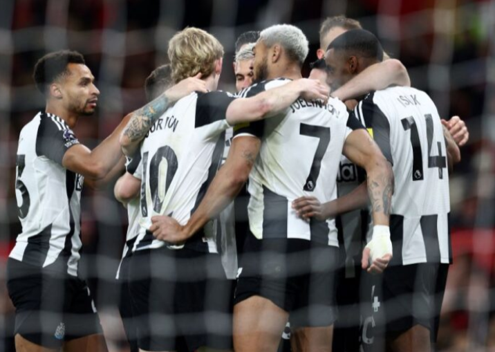 Newcastle tambah derita Man United