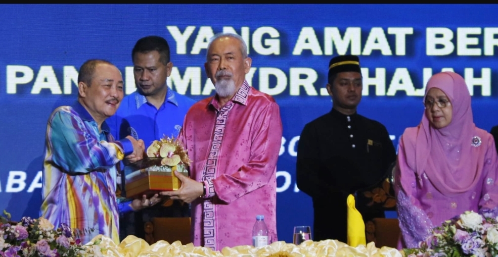 Tun Juhar ogumu’ kinouhupan kumaa Sabah poompus 14 toun poinsuru karaja’
