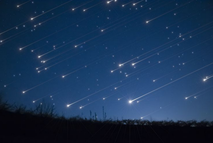 Meteor hujani negara lewat malam esok