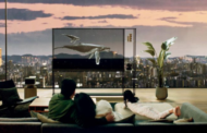 LG lancar televisyen lutsinar pertama dunia