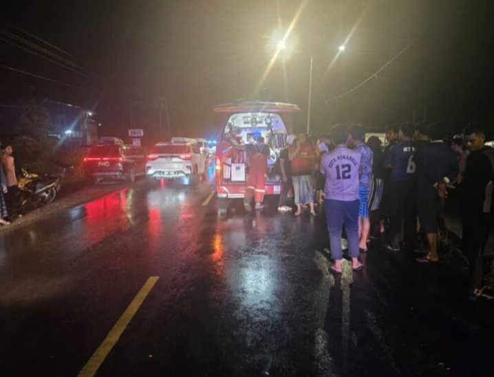 青少年過馬路時遭車撞斃