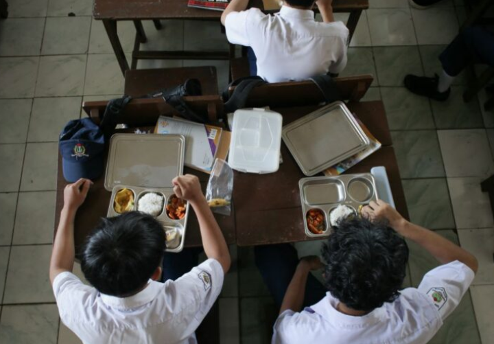 Indonesia lancar program makanan khasiat percuma
