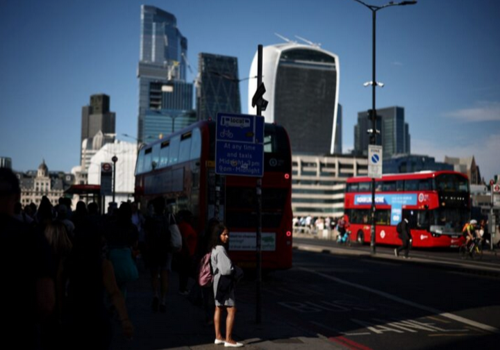 Remaja 14 tahun maut ditikam dalam bas di London