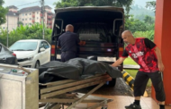 Lelaki rentung kereta dipandu terbakar