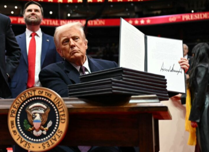Trump mansuhkan kerja dari rumah bagi penjawat awam