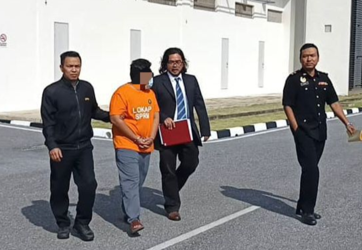 Seleweng RM132,000 bantuan mualaf, kakitangan kerajaan direman