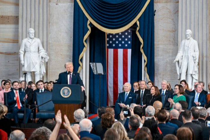 Trump cetus huru-hara