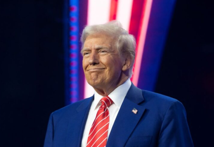 12 pegawai penyiasat kes jenayah Trump dipecat