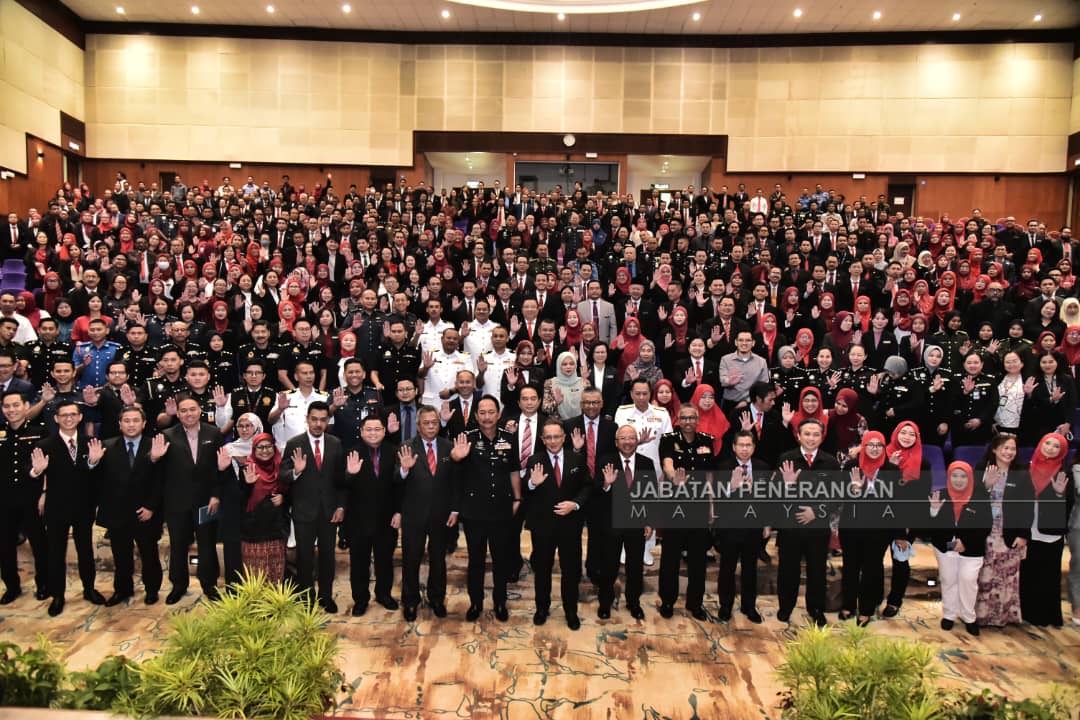 Hubungan baik penjawat awam persekutuan, negeri dipertingkatkan