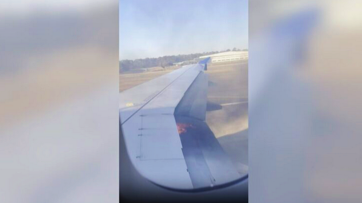 Pesawat United Airlines terbakar sebelum berlepas di Houston