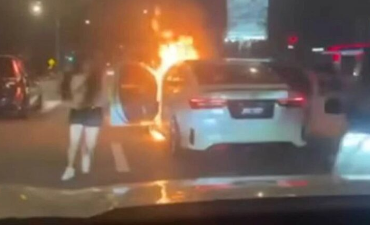 Polis buru suami wanita kereta dibakar