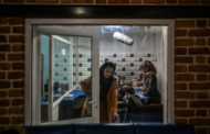 Taliban tutup stesen radio wanita, perketat kawalan media di Afghanistan