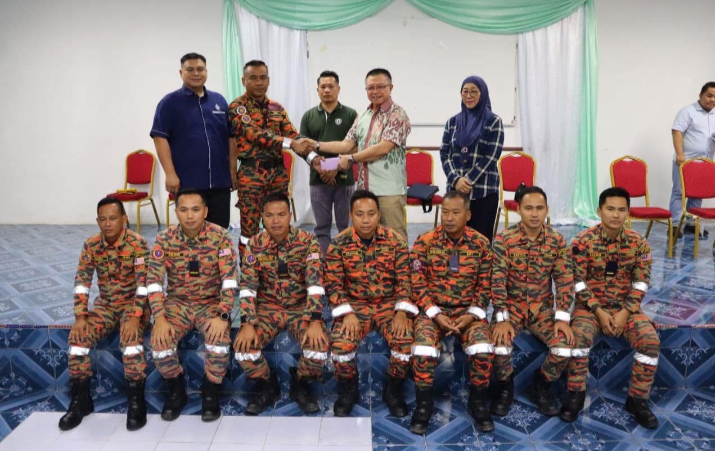 Penat lelah petugas banjir dihargai