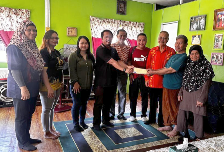 Penduduk Kg. Sim-Sim disaran sediakan pemadam api di setiap rumah