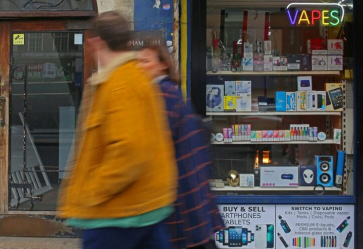 Hong Kong haramkan rokok elektronik mulai 2026