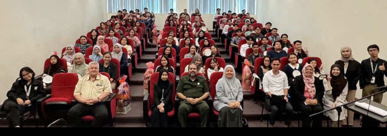 Program orientasi pelajar baru UCSF dapat sambutan