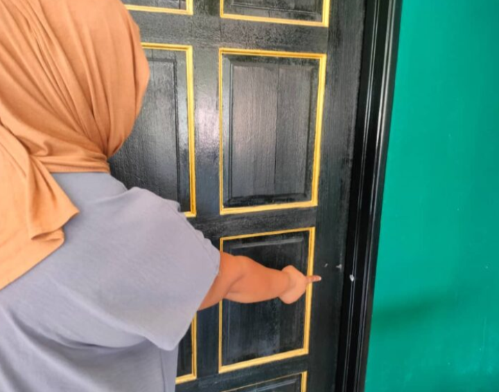Enam das tembakan nyaris bunuh suami isteri