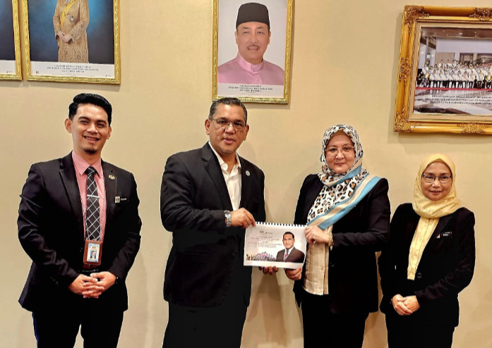 Nizam terima kunjungan hormat Pengarah Penerangan Sabah