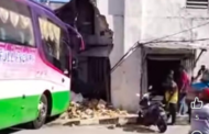 Wanita cedera terkena serpihan batu kedai dirempuh bas tanpa pemandu