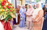 Toh Puan Faridah rasmi cawangan ketiga peniagaan tudung bawal eksklusif