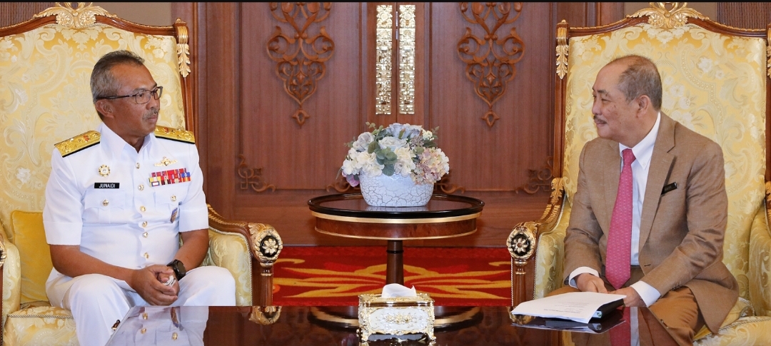 Eastern Fleet top brass calls on Chief Minister