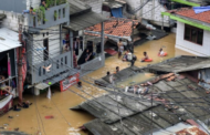 Banjir besar landa Jakarta, ribuan penduduk dipindahkan