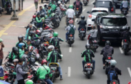 Presiden Indonesia arah GoTo, Grab beri bonus Aidilfitri kepada ‘rider’
