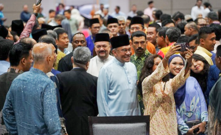 Tindakan keras menanti pihak cuba hangatkan suhu perkauman – Anwar