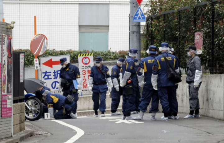 Wanita ditikam 30 kali ketika penstriman langsung akibat hutang