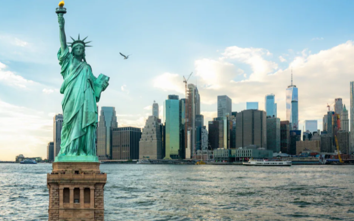 MP Perancis desak AS pulangkan semula Patung Liberty