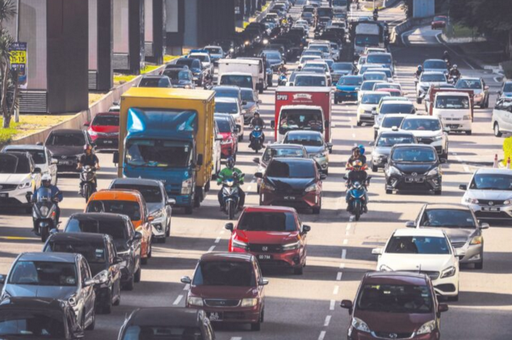 Kenderaan barangan dilarang berada di jalan raya sempena Aidilfitri