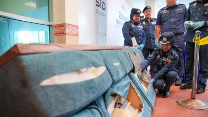 Cubaan transit dadah RM210 juta guna sofa gagal