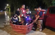 Bomba bantu pindah  tujuh mangsa banjir ke PPS di B'fort