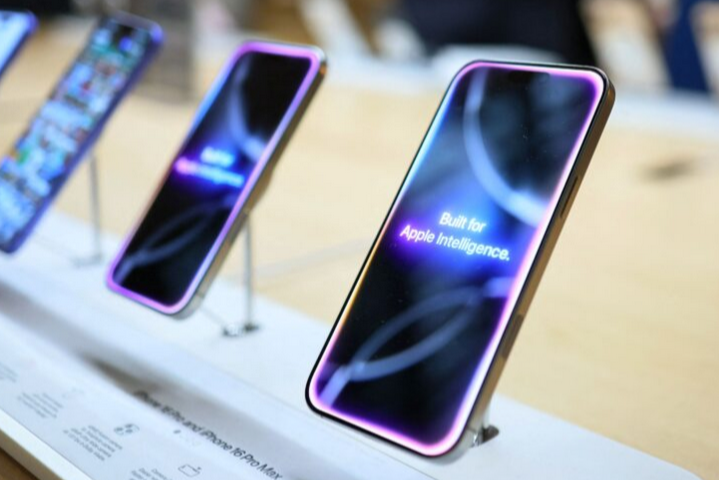 Telefon pintar dan komputer dikecualikan daripada tarif terbaharu Trump