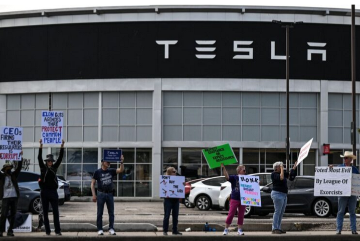 Tesla ‘terperangkap’ dalam perang perdagangan AS-China
