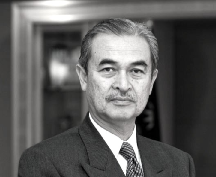 首長：敦阿都拉為國貢獻良多