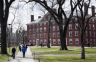 Trump beku dana persekutuan Universiti Harvard