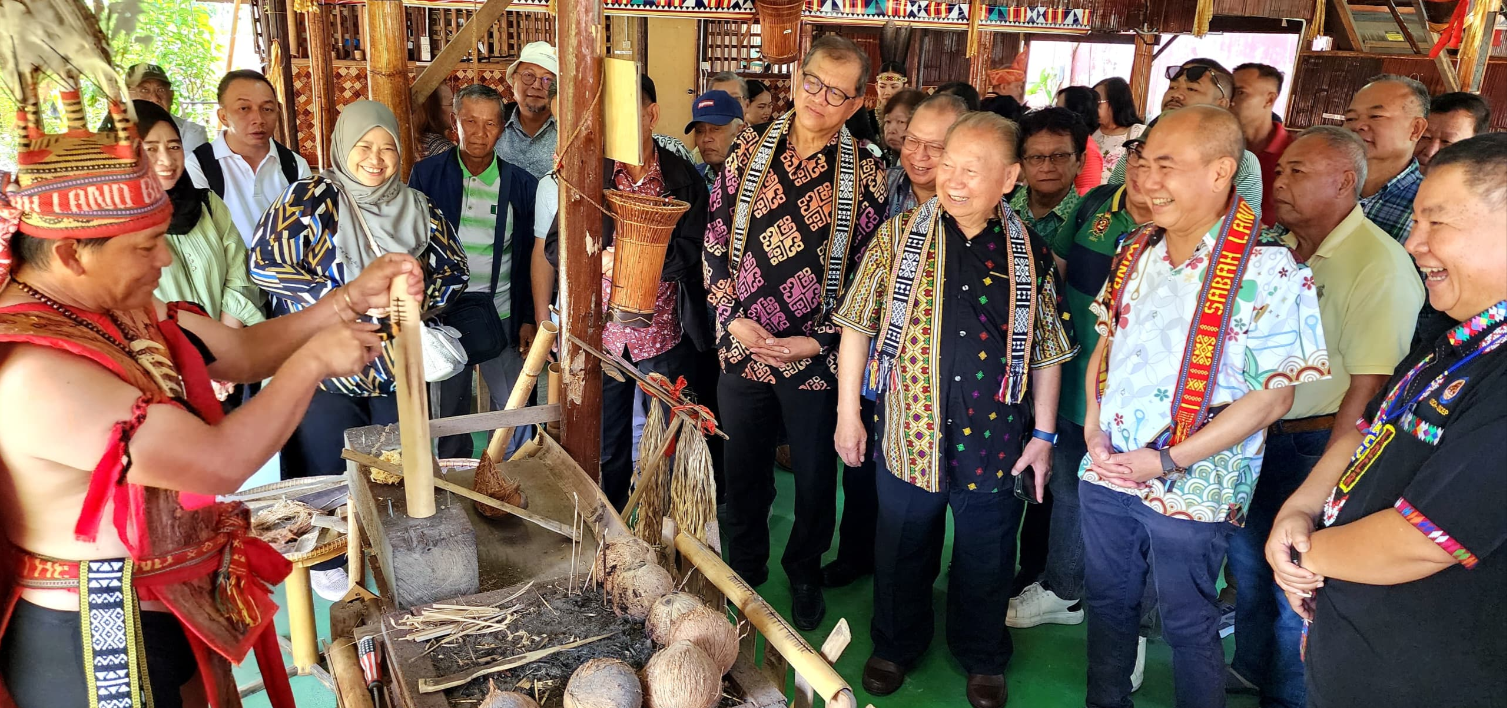Sabah, Sarawak perlu perkukuh kerjasama pelancongan budaya – Joniston
