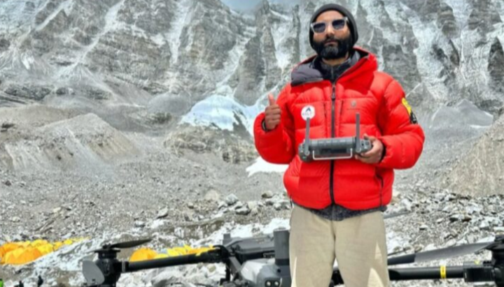Dron boleh hantar bekalan ke Gunung Everest kurang dari tujuh minit