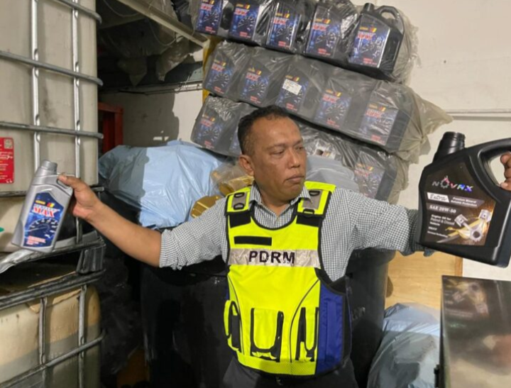 Sindiket jual minyak enjin `kitar semula’ di media sosial 
