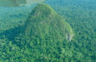 Bukit misteri didakwa piramid purba terbesar di dunia