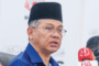 Lelaki disambar petir terpelanting depan rumah