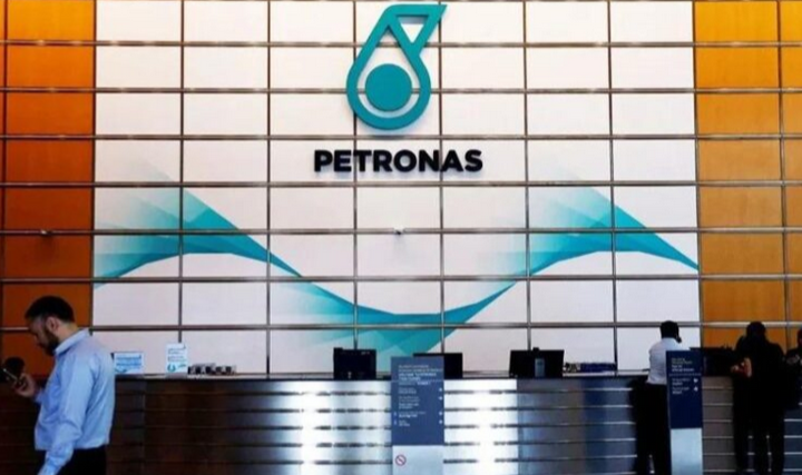 Kakitangan Petronas diberhenti: Banyak pekerja kontrak – PM