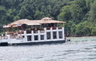 Floating club house debuts at Gaya Island