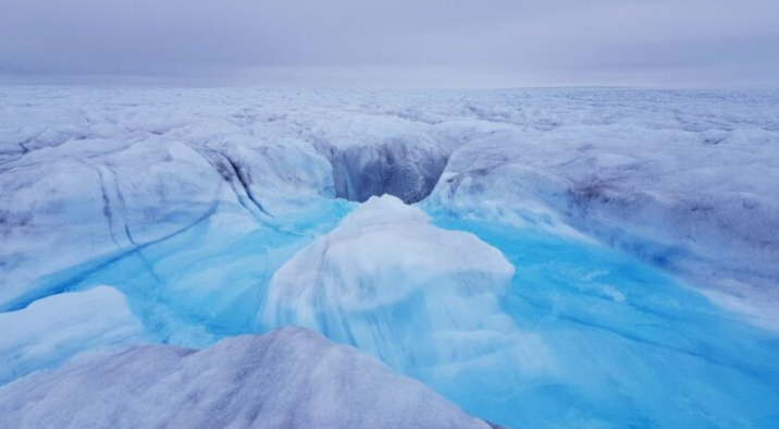 Ais Greenland cair 17 kali ganda lebih pantas akibat gelombang haba
