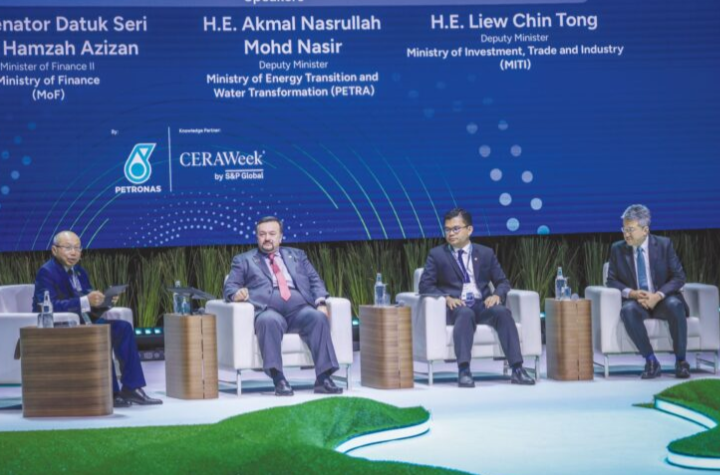 Rasionalisasi RON95 langkah awal sebelum pelaksanaan Cukai Karbon