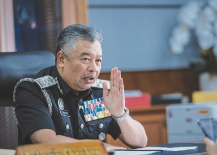Imigresen tumpaskan sindiket cetak pelekat, pas lawatan kerja sementara palsu