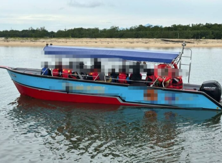 Bot penumpang bawa lebih penumpang pecut laju elak ditahan